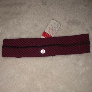 Maroon stripped lulu lemon head band